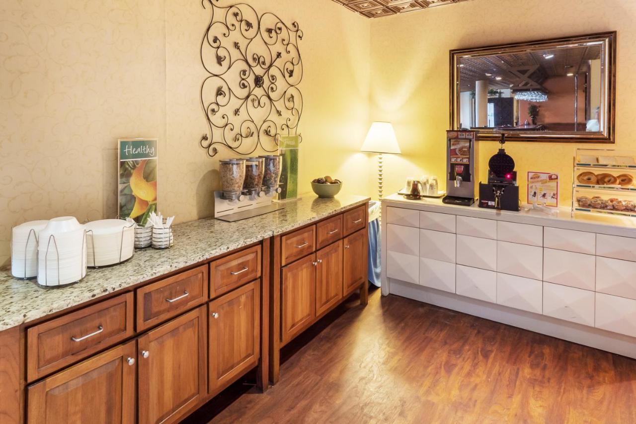 Quality Inn & Suites Conference Center Winter Haven Dış mekan fotoğraf